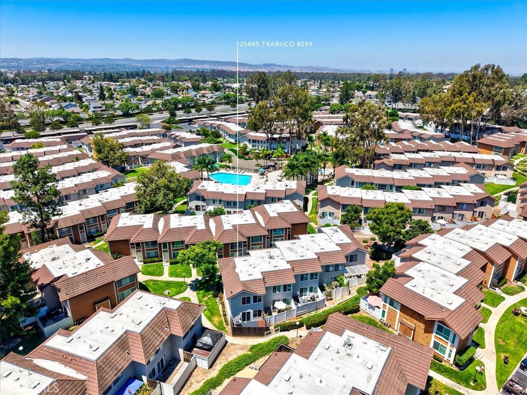 https://media.crmls.org/medias/d7650356-4899-4201-b520-c2832cfb25cc.jpg?preset=X-Large