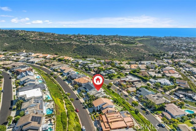 49 Cambria Drive, Corona del Mar CA: https://media.crmls.org/medias/d765151d-1e33-41eb-9611-90b8d1cf5e59.jpg