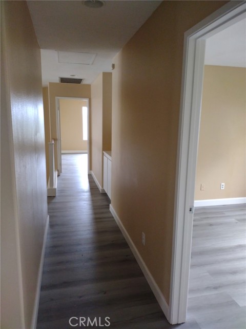 Detail Gallery Image 14 of 19 For 14948 Hillstone, Fontana,  CA 92336 - 4 Beds | 2/1 Baths