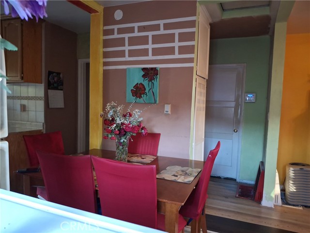 Detail Gallery Image 10 of 16 For 8024 Katherine, Panorama City,  CA 91402 - 2 Beds | 1 Baths