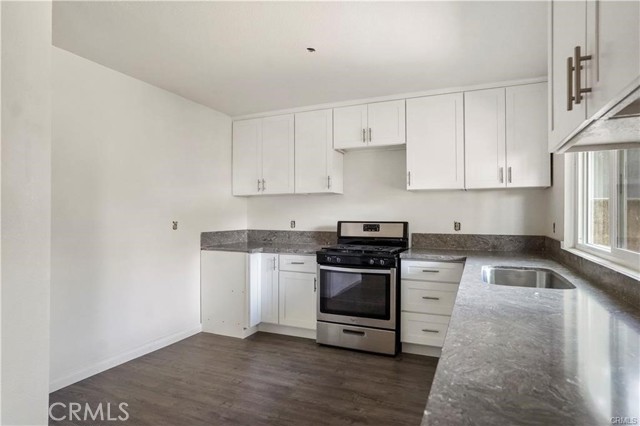 Detail Gallery Image 19 of 31 For 1003 W Myrtle St, Santa Ana,  CA 92703 - – Beds | – Baths