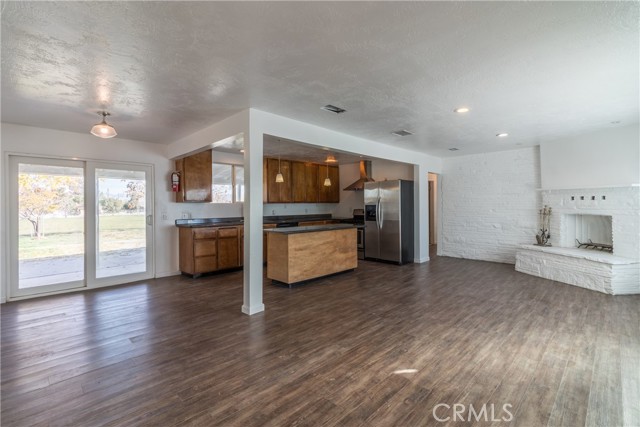 Detail Gallery Image 8 of 20 For 9047 10th, Hesperia,  CA 92345 - 3 Beds | 2 Baths