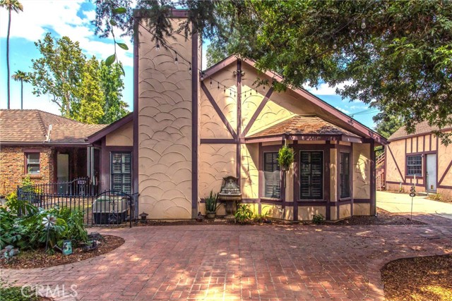 Side view of the Casita