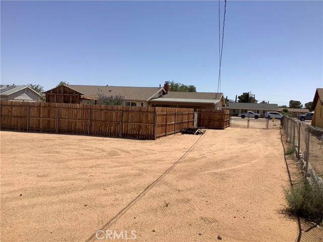 10578 Jamul Road, Apple Valley CA: https://media.crmls.org/medias/d76a6c39-44ef-472f-b545-1400528d27ed.jpg