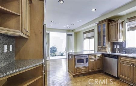2007 Marshallfield Lane, Redondo Beach CA: https://media.crmls.org/medias/d76b27c9-325d-4eb6-b824-09755bf73a9c.jpg