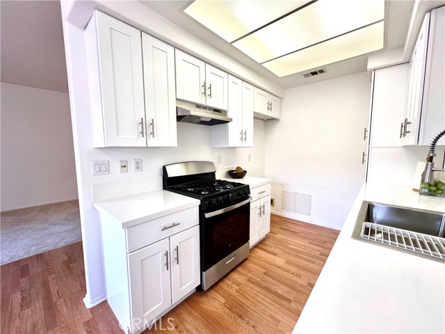 Detail Gallery Image 7 of 33 For 21834 S Vermont Ave #3,  Torrance,  CA 90502 - 2 Beds | 2 Baths