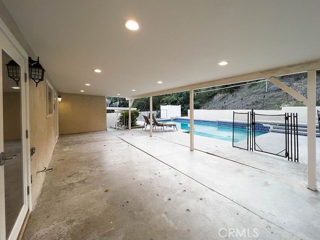 12585 Byron Avenue, Granada Hills CA: https://media.crmls.org/medias/d76b5f35-fda9-44ad-8195-5cd4d19c3754.jpg