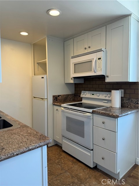 Detail Gallery Image 17 of 18 For 230 Linden Ave #507,  Long Beach,  CA 90802 - 1 Beds | 1 Baths
