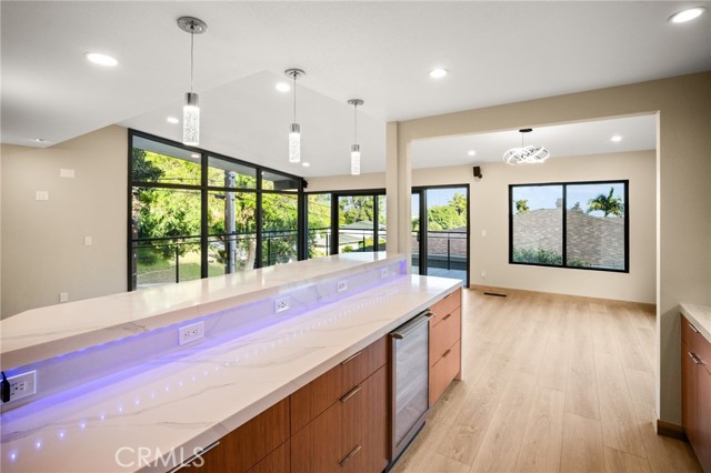 325 N Madison Avenue, Monrovia CA: https://media.crmls.org/medias/d76b9ad4-c7fc-4d0e-b4b3-42b7b6b2b798.jpg