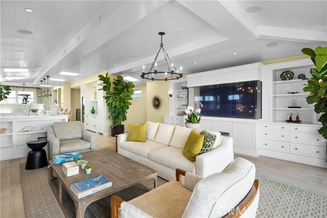 Detail Gallery Image 11 of 52 For 441 28th St, Manhattan Beach,  CA 90266 - 4 Beds | 4/1 Baths