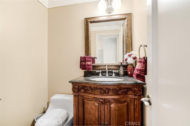 Detail Gallery Image 12 of 27 For 21820 Marylee St #222,  Woodland Hills,  CA 91367 - 3 Beds | 2/1 Baths