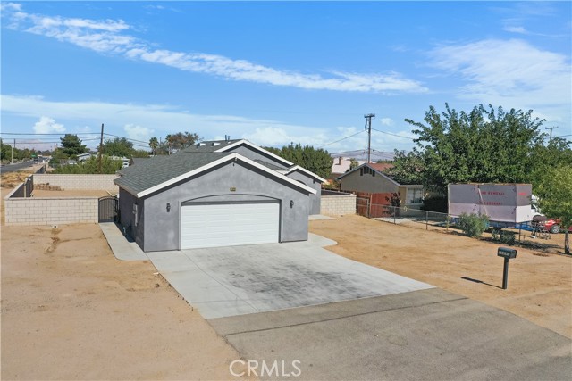 15890 Cajon Street Hesperia CA 92345