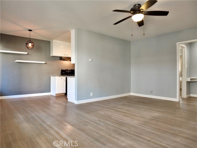 Detail Gallery Image 1 of 31 For 3042 E 3rd St #15,  Long Beach,  CA 90814 - 1 Beds | 1 Baths