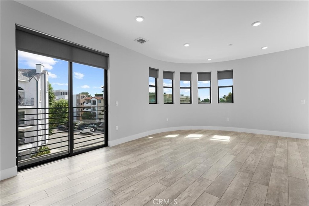 MLS #SR25269794 image #6