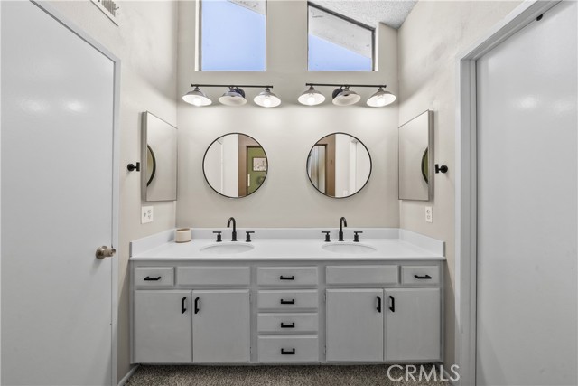 Detail Gallery Image 27 of 47 For 20931 Judah Ln #35,  Newhall,  CA 91321 - 2 Beds | 3 Baths