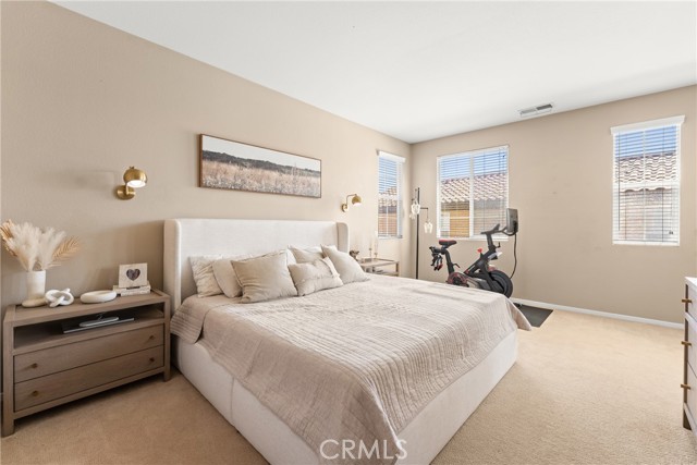 1474 De La Vina Street, Chula Vista CA: https://media.crmls.org/medias/d77071f6-ecdc-4ae1-8343-3b08928c45d1.jpg