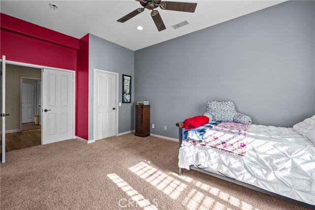 15355 Michael Crest Drive, Canyon Country CA: https://media.crmls.org/medias/d770c77f-ab14-46f5-8a9a-2090f65f544a.jpg