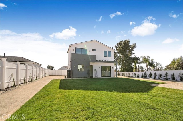 13457 Bradley Avenue, Sylmar CA: https://media.crmls.org/medias/d770f14b-c7ac-4bbd-a76f-1fd578886287.jpg