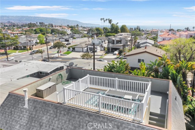 Don't miss the massive and extra high roof deck with sweeping ocean views!