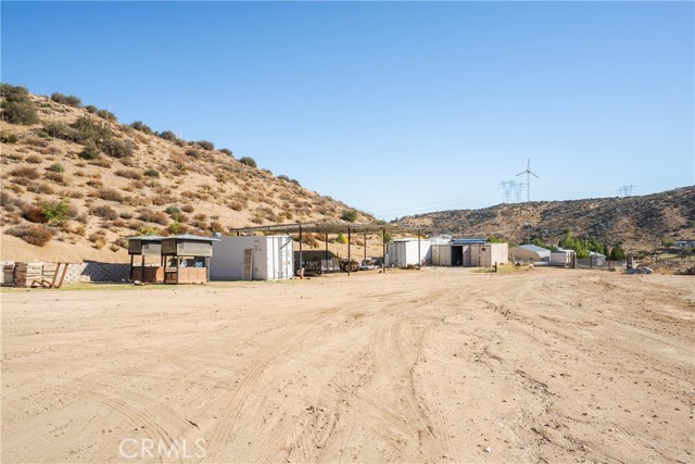 Detail Gallery Image 6 of 44 For 13905 Summit Valley, Hesperia,  CA 92345 - 3 Beds | 2 Baths