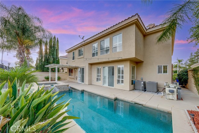 32879 Valentino Way, Temecula CA: https://media.crmls.org/medias/d772c846-3638-4742-90b2-bac5ef2e8ea8.jpg