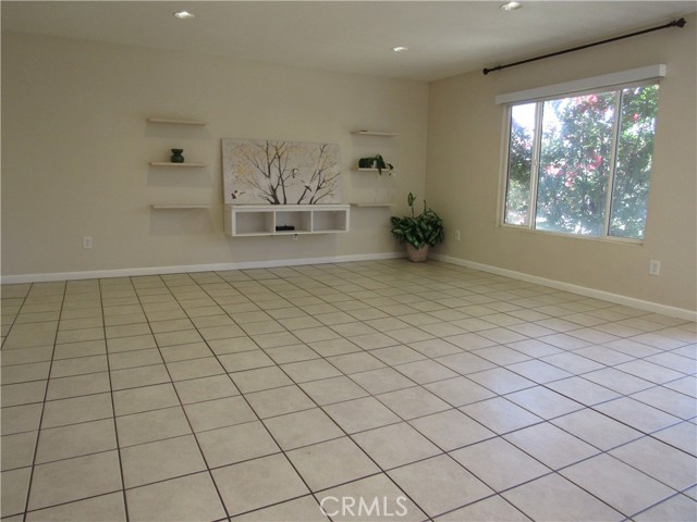 10517 50th Street, Jurupa Valley CA: https://media.crmls.org/medias/d772ef5c-1324-4445-a05d-a2dc3b503539.jpg
