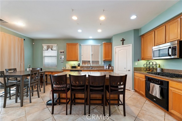 Detail Gallery Image 7 of 35 For 29918 Tierra Shores, Menifee,  CA 92584 - 4 Beds | 3/1 Baths