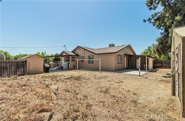 1492 W Sumner Avenue, Fresno CA: https://media.crmls.org/medias/d773df9c-526a-4999-88c5-297f89368f59.jpg
