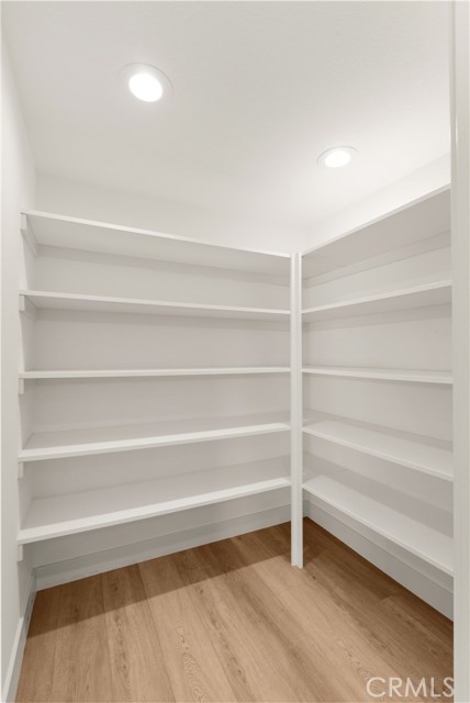 21292 Bulkhead Circle, Huntington Beach CA: https://media.crmls.org/medias/d7747c24-76db-4e15-865f-b754b0f7b1fb.jpg
