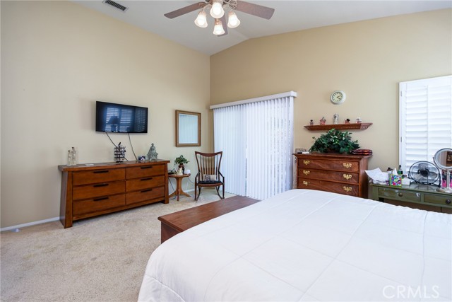 24182 Via Llano, Murrieta CA: https://media.crmls.org/medias/d774a9a2-714b-423c-9ab0-88e87a6c3c6f.jpg