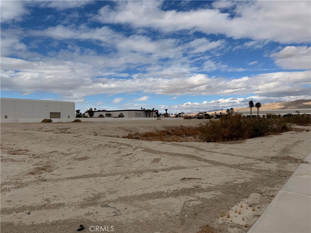 MLS #OC25019593 image #1