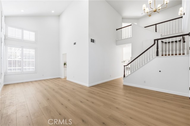 Detail Gallery Image 6 of 45 For 1394 La Culebra Cir, Camarillo,  CA 93012 - 4 Beds | 2/1 Baths