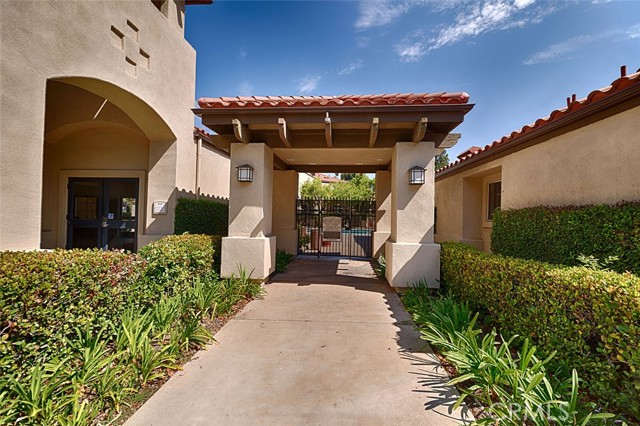 Detail Gallery Image 41 of 49 For 215 S Cross Creek Rd #E,  Orange,  CA 92869 - 1 Beds | 1 Baths