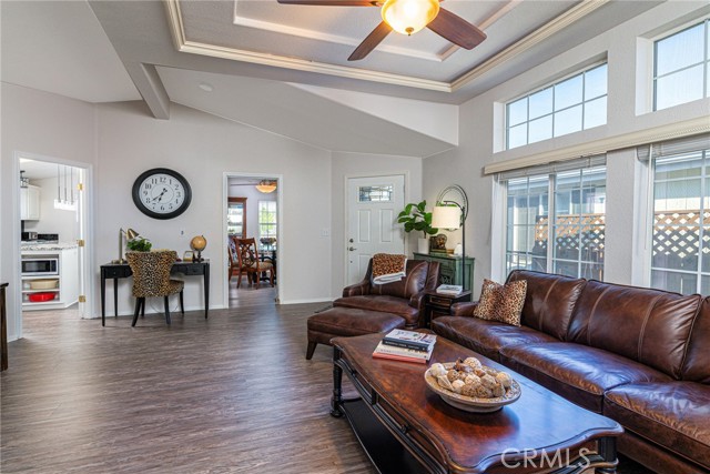 Detail Gallery Image 5 of 33 For 27250 Murrieta Rd #283,  Menifee,  CA 92586 - 3 Beds | 2 Baths
