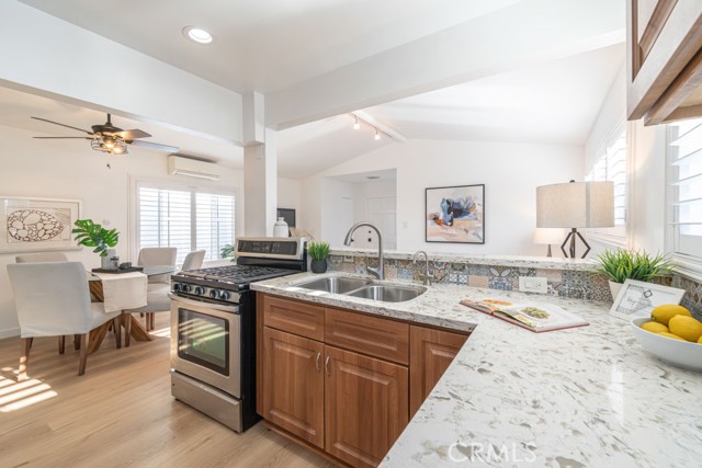 Detail Gallery Image 12 of 25 For 309 E Silva St, Long Beach,  CA 90805 - 2 Beds | 1 Baths