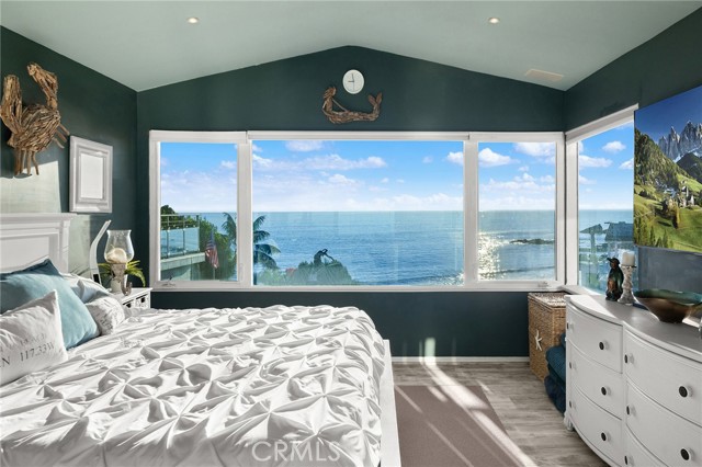 Detail Gallery Image 15 of 42 For 1287 Cliff Dr, Laguna Beach,  CA 92651 - 4 Beds | 4 Baths