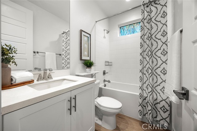 Detail Gallery Image 7 of 30 For 121 Biome, Irvine,  CA 92618 - 4 Beds | 3/1 Baths