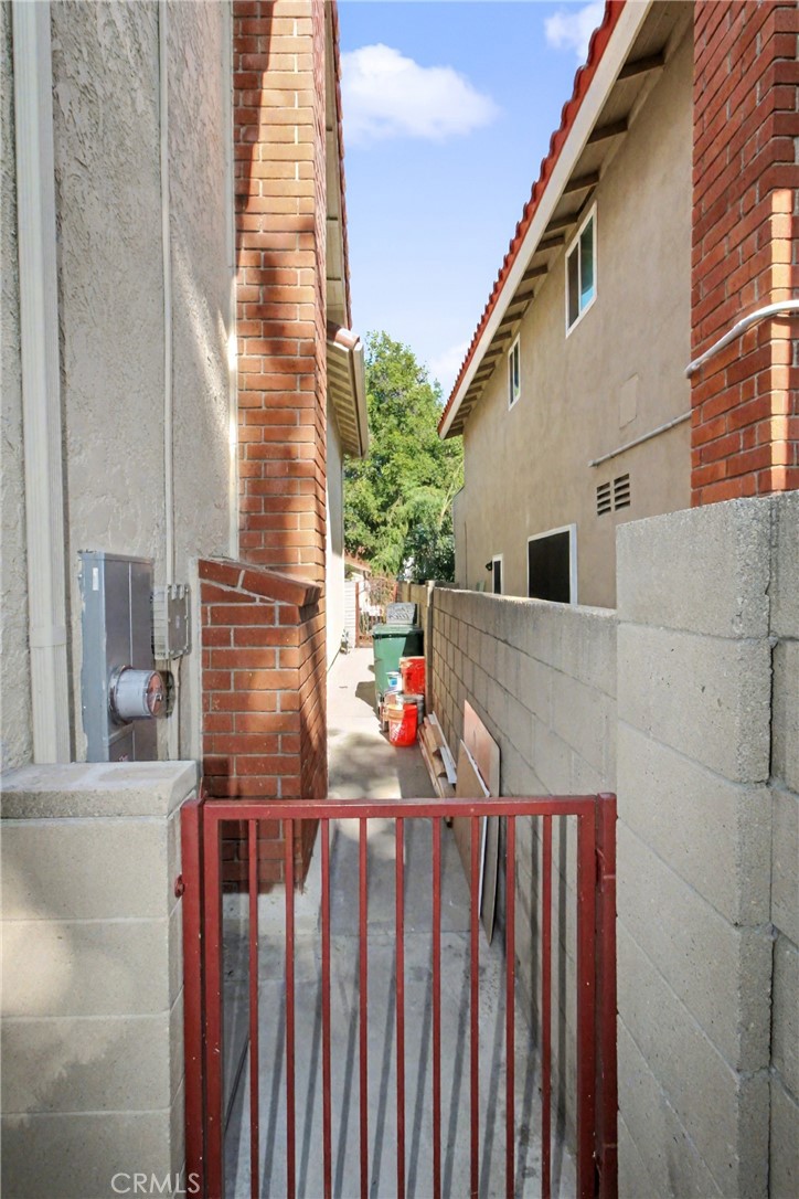 MLS #OC25258618 image #52