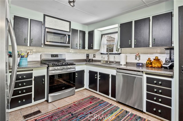 Detail Gallery Image 14 of 39 For 9679 Rosedale, Calimesa,  CA 92320 - 2 Beds | 2 Baths