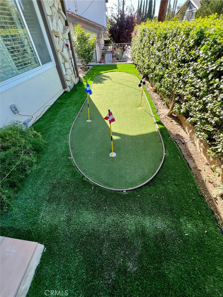 https://media.crmls.org/medias/d777ca3e-140b-4a35-8e62-7639469c8f61.jpg?preset=X-Large
