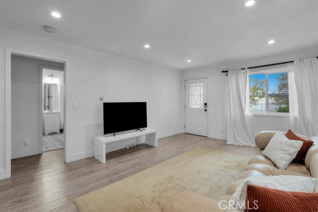 Detail Gallery Image 6 of 20 For 354 E 111th St, Los Angeles,  CA 90061 - 2 Beds | 1 Baths