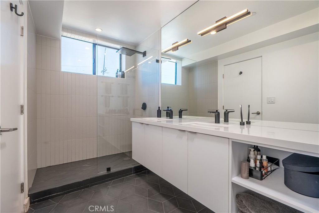 MLS #SB25259076 image #24