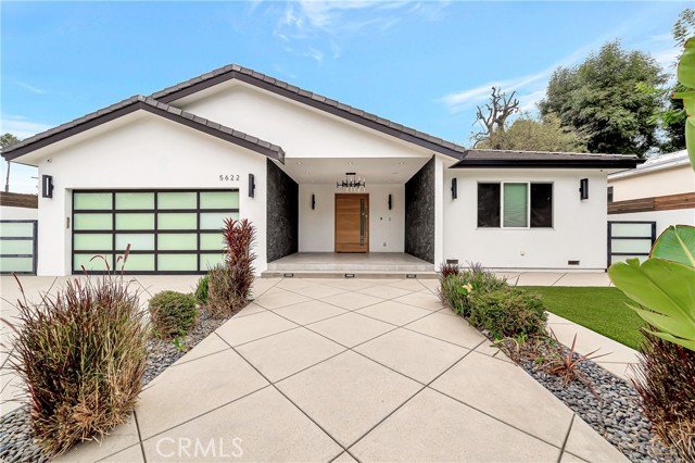 5622 Katherine, Sherman Oaks CA: https://media.crmls.org/medias/d779b7f4-e73e-4c92-a0f7-ee6b5f8ad3d4.jpg