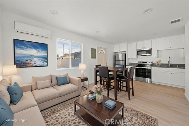 Detail Gallery Image 57 of 64 For 13533 Terra Bella, Pacoima,  CA 91331 - 5 Beds | 4/1 Baths