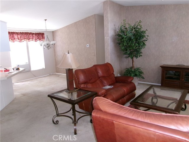 Detail Gallery Image 41 of 61 For 13983 Silver Lake Pl, Victorville,  CA 92395 - 3 Beds | 2 Baths