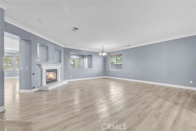 Detail Gallery Image 5 of 42 For 519 Cedarbrook Ln, Corona,  CA 92879 - 4 Beds | 2/1 Baths