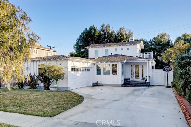 1146 18th Street, Manhattan Beach, California 90266, 4 Bedrooms Bedrooms, ,2 BathroomsBathrooms,Residential,Sold,18th,SB22027666