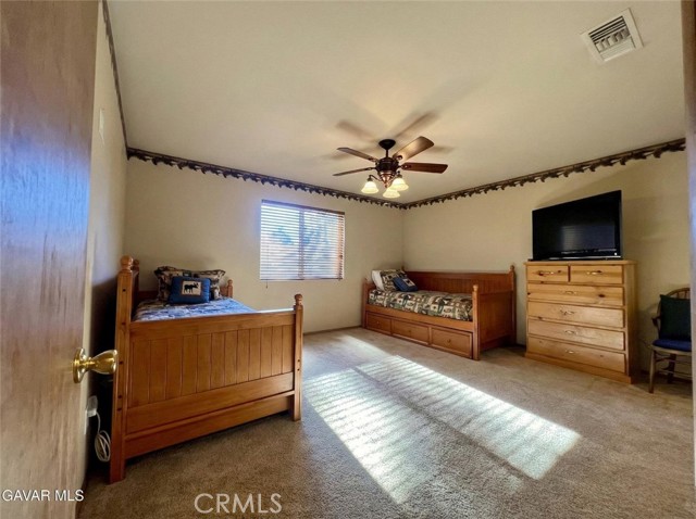 Detail Gallery Image 17 of 43 For 1027 Pine Mountain, Big Bear City,  CA 92314 - 3 Beds | 2/1 Baths