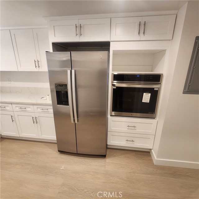 Detail Gallery Image 6 of 22 For 900 Cedar St #107,  El Segundo,  CA 90245 - 2 Beds | 2 Baths