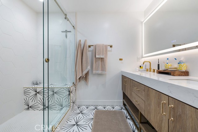 Detail Gallery Image 37 of 75 For 236 Camellia Ln, Costa Mesa,  CA 92627 - 5 Beds | 3 Baths